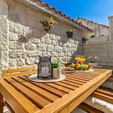 Stone House Holiday home
